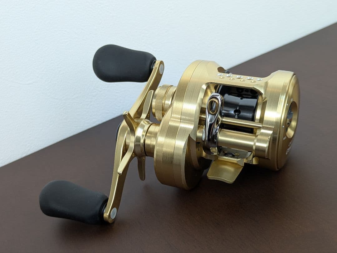 【未使用品】SHIMANO CALCUTTA CONQUEST 100HG