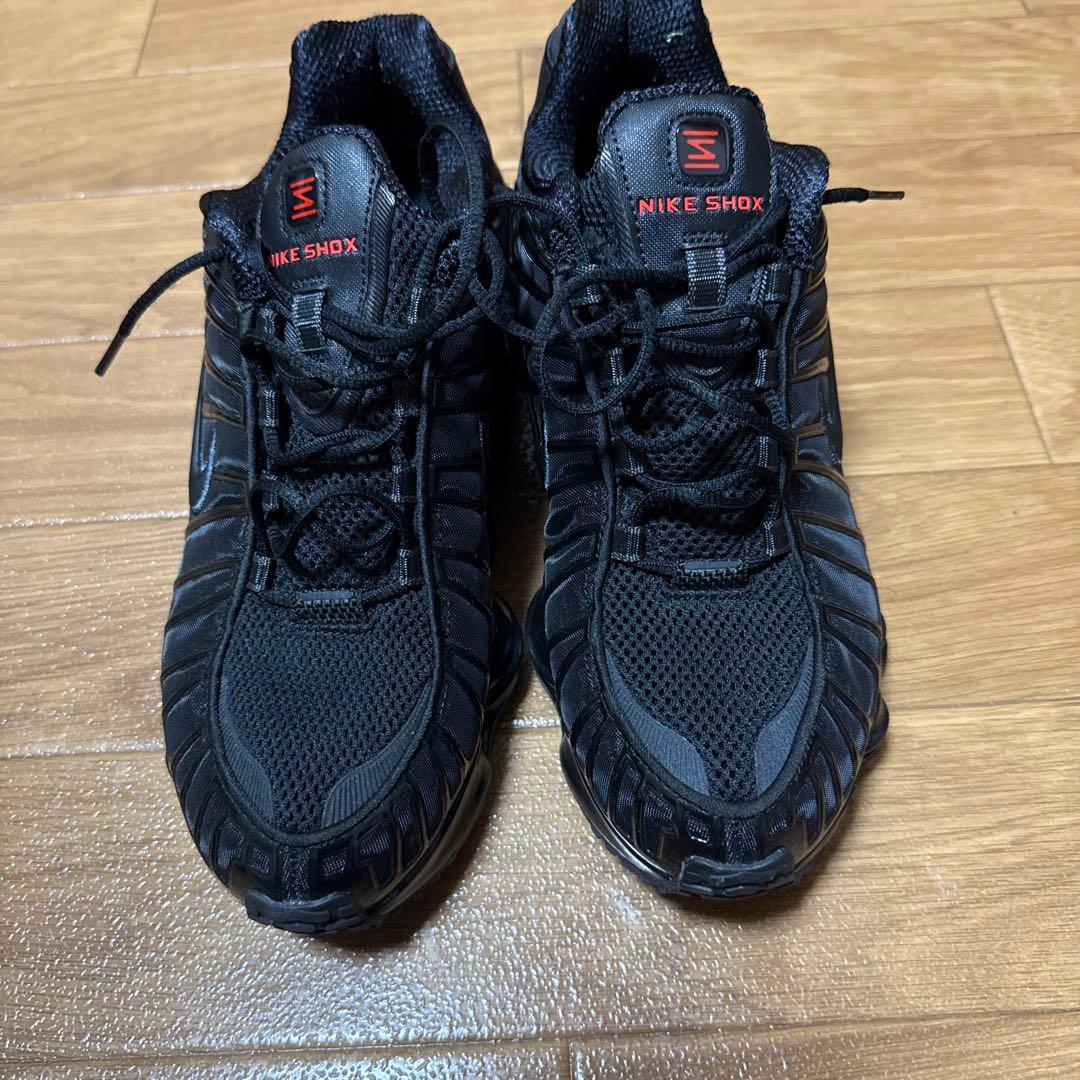 NIKE SHOX ブラック シューズ