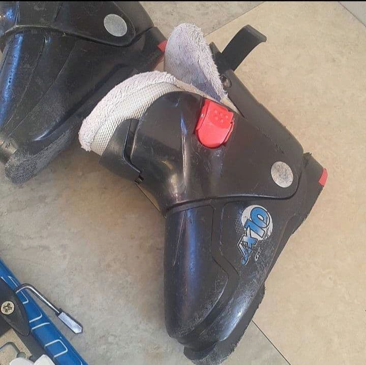 初めてのスキーに！板９０cm　幼稚園児スキーセット　本格的