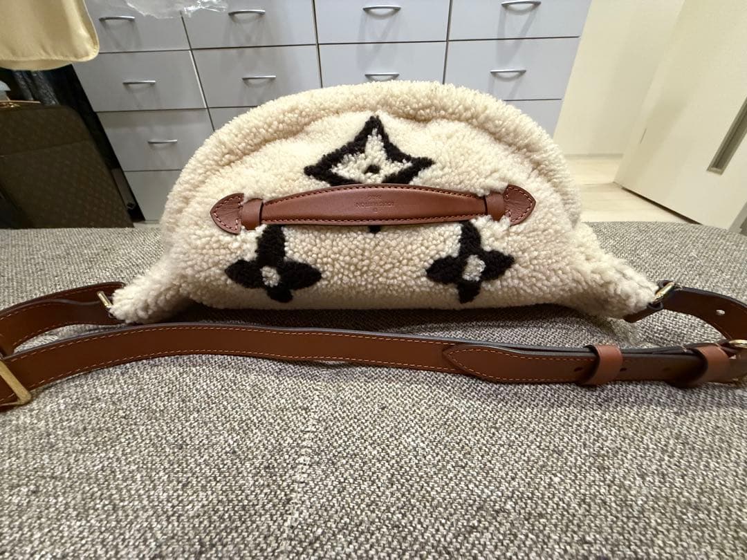 Louis Vuitton LVボディバッグ バムバッグモノグラムテディボア