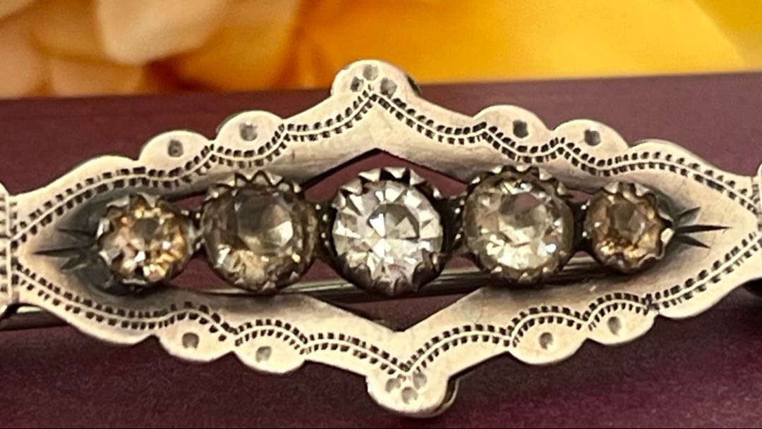 ★現品限り★ 英国 ヴィクトリアン ブローチ 純銀 シルバー 1860年代