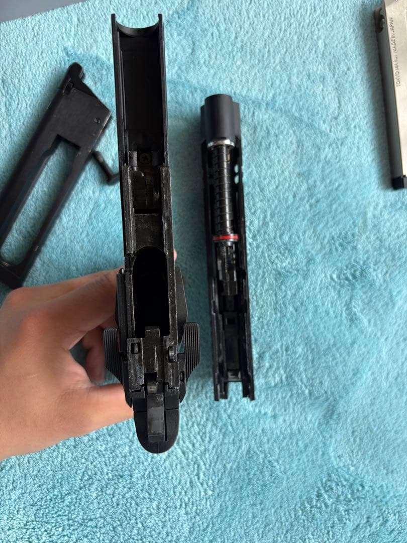 Carbon8 HELLCAT 4.3 CO2 ガスガン+マガジン2本