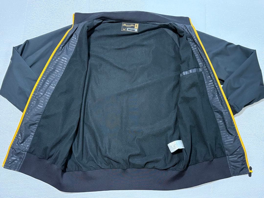 阪神タイガース　2019年グランドコート［薄手］サイズＯ(XL)ミズノ