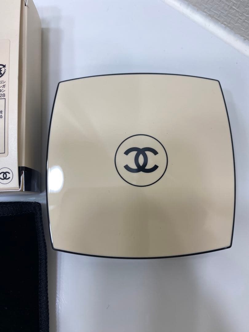 【美品】シャネル レベージュ ヘルシー ゴールデングロウ パウダー 特別限定品
