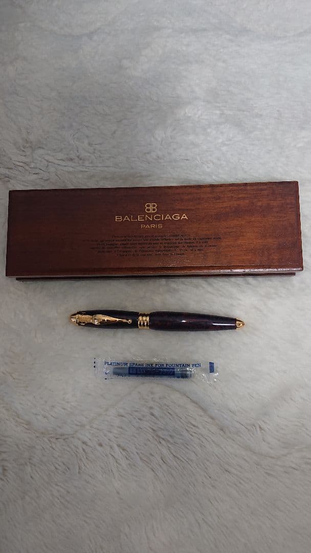 BALENCIAGA エクリバンの万年筆 木箱ケース付き