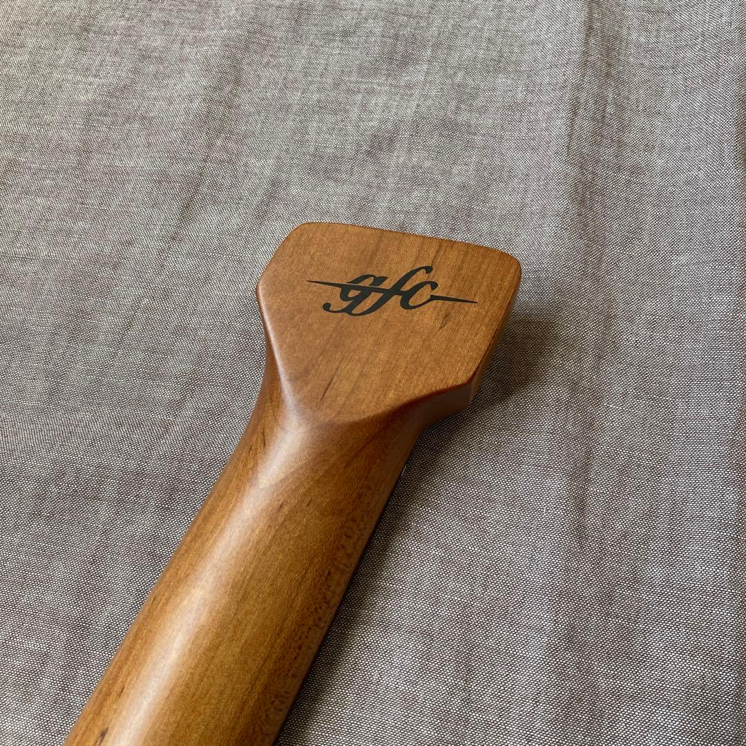 Guitar Factory gfc　GHL-300 ヘッドレスギター