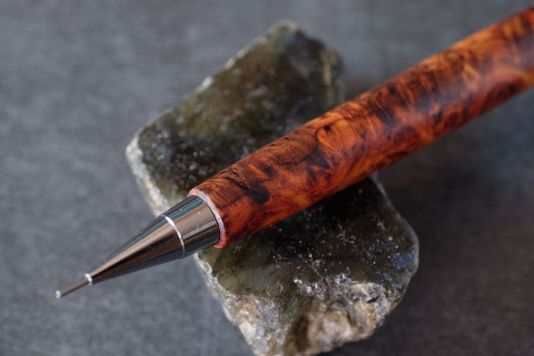 PG5木軸カスタム0168　高村杢工房 製図用シャープペンシル　花梨瘤極上の紅白