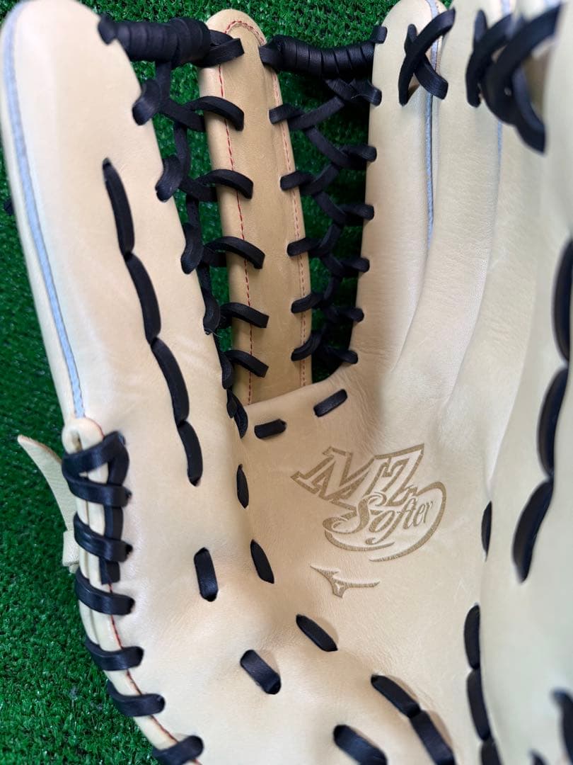ミズノ　軟式　外野手　Mz Softer 1AJGR90820