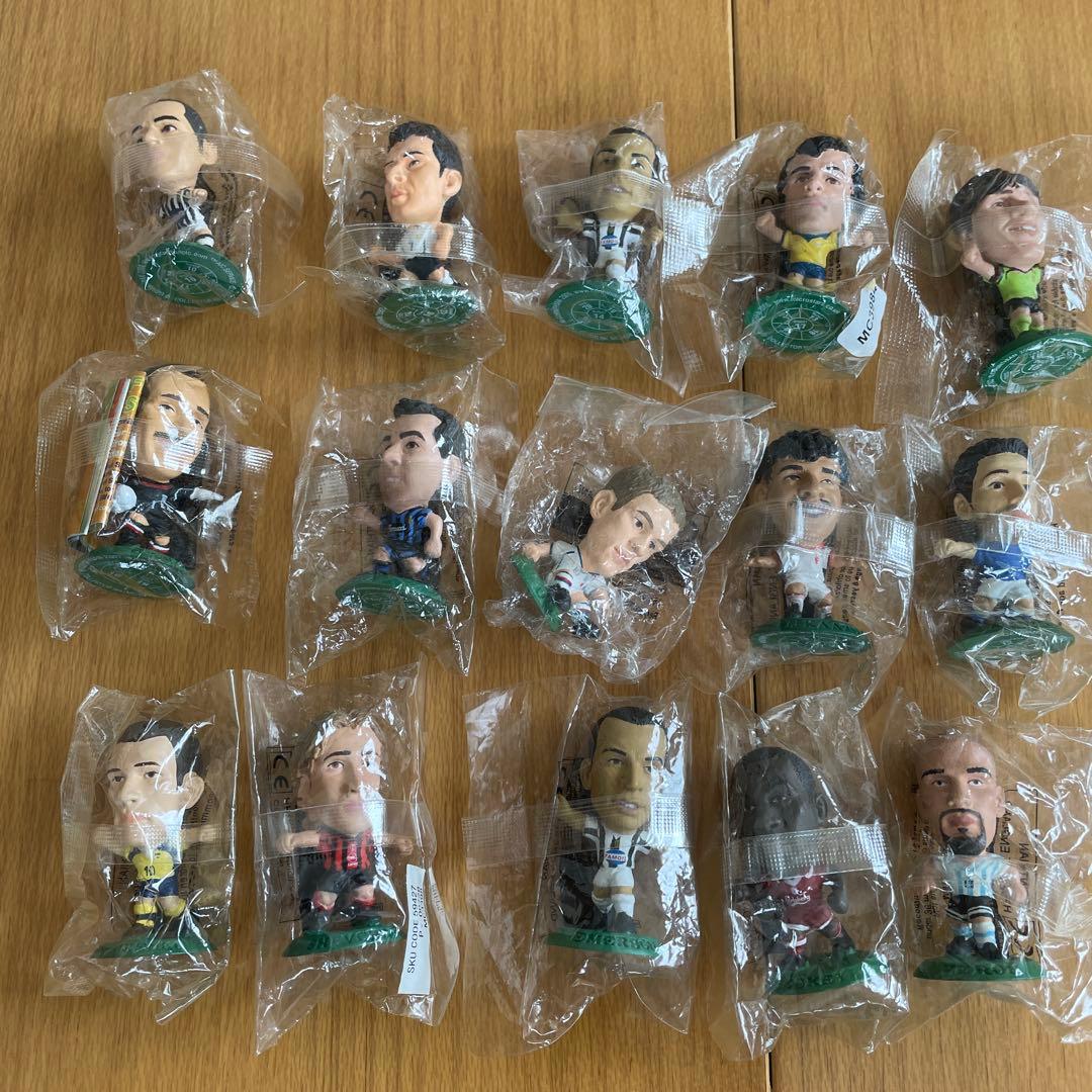 コリンシアン・ミニスターズ・ロナウド・メッシ等大量