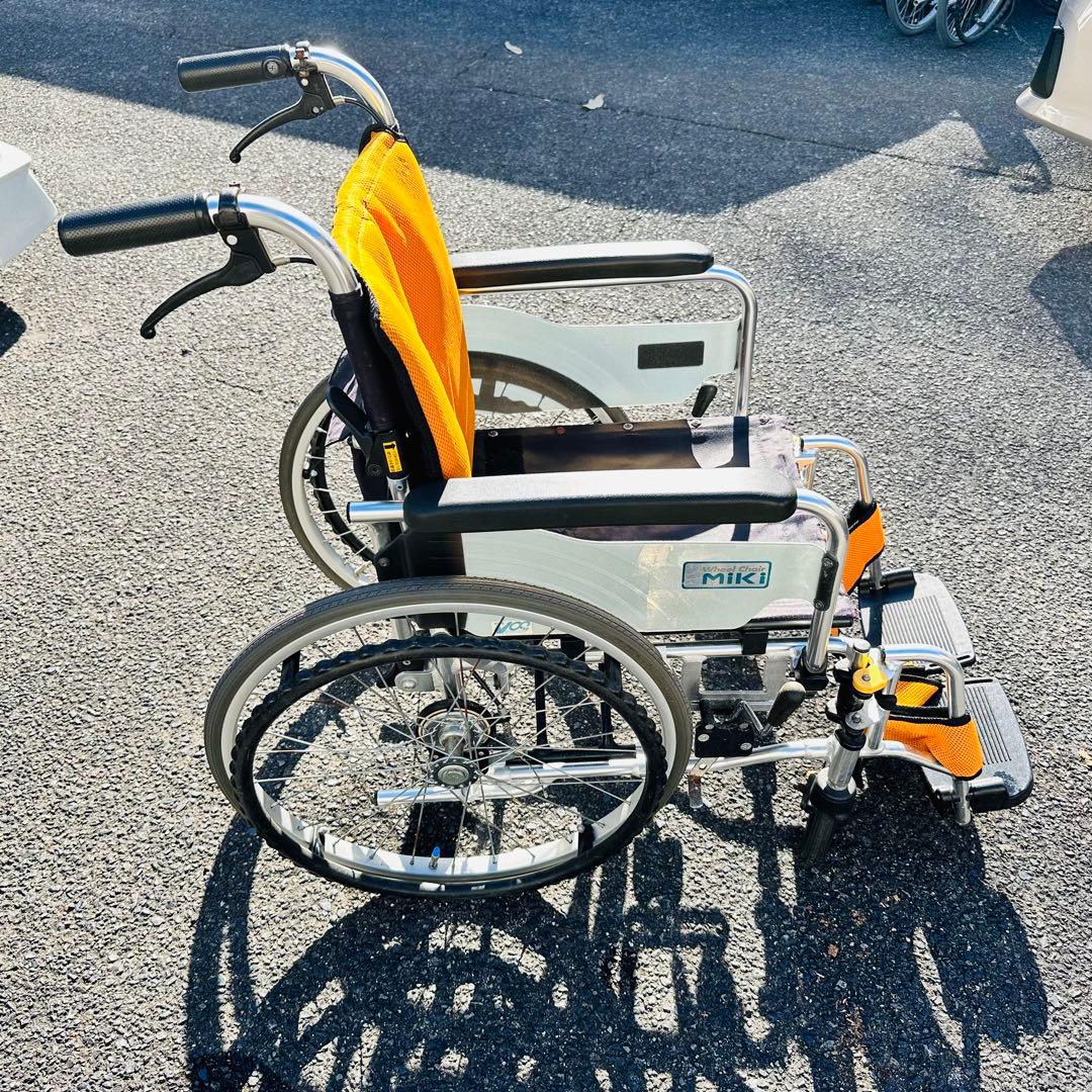 MIKI 車椅子　低床型　SKT-4lo スキット4