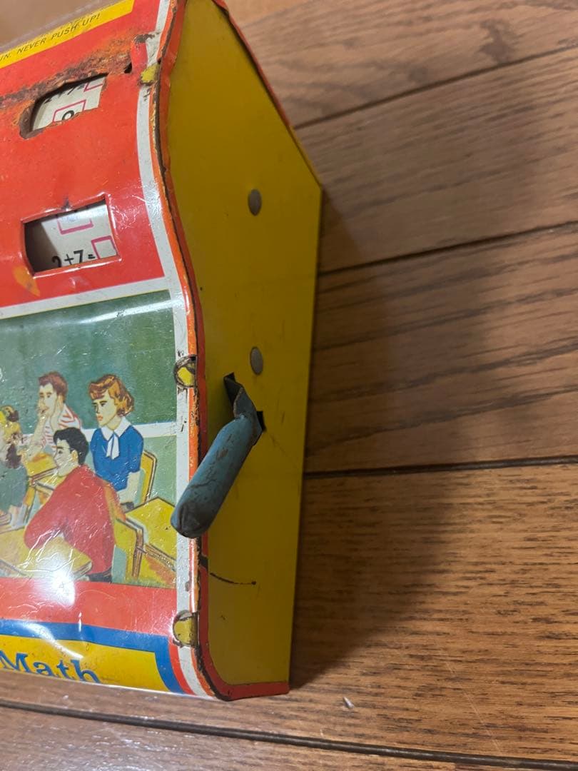 アメリカ Wolverine 社製のブリキ知育玩具