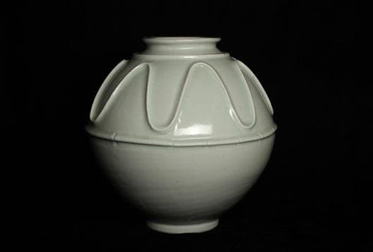 瀧田項一 「 白磁貼文大壺 」 花入 花器　共箱有