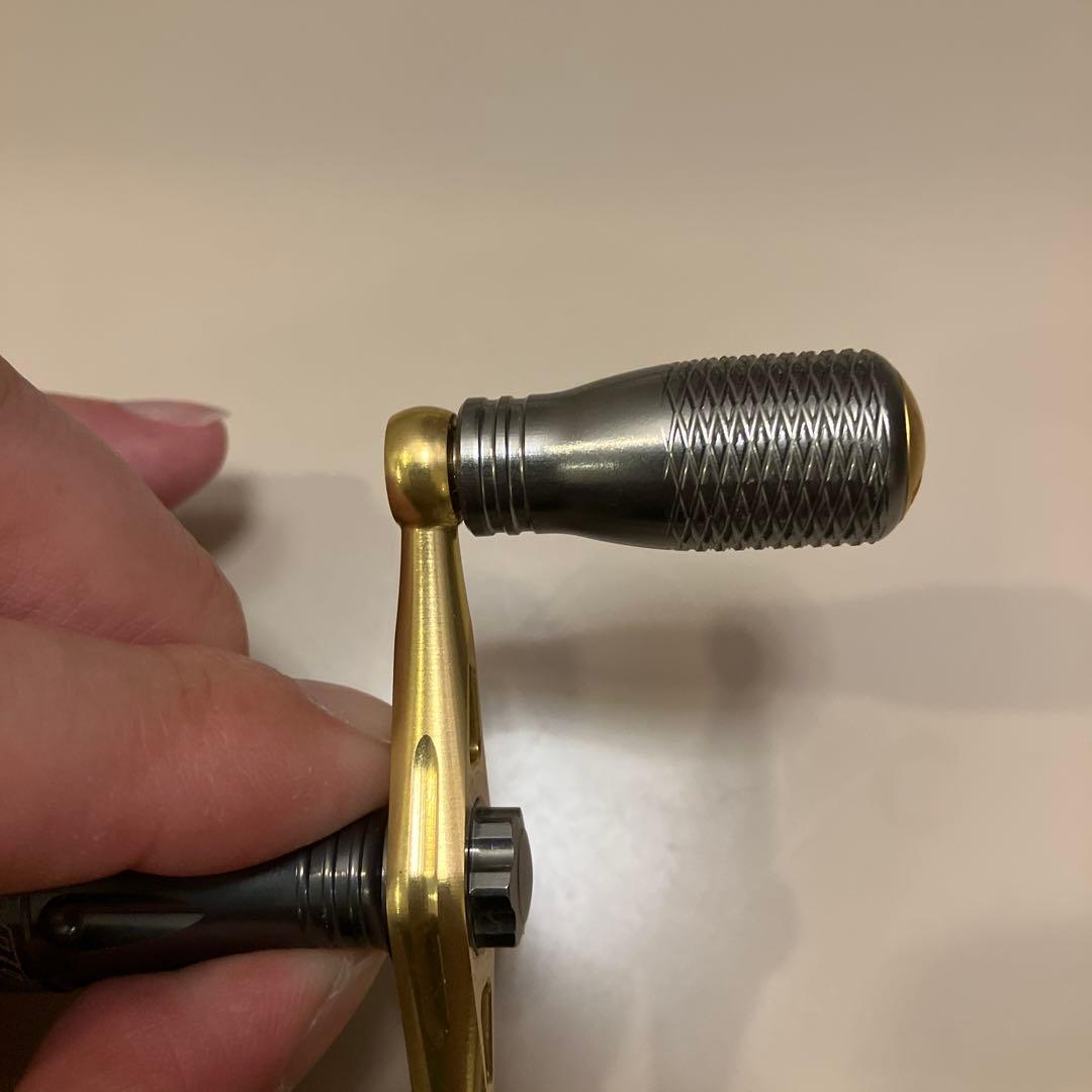 美品　ダイワ用　DLIVE 65mm トーナメントモデル　ハンドル　バランサー