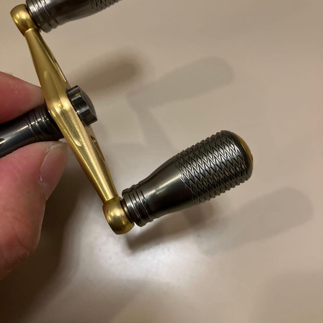 美品　ダイワ用　DLIVE 65mm トーナメントモデル　ハンドル　バランサー