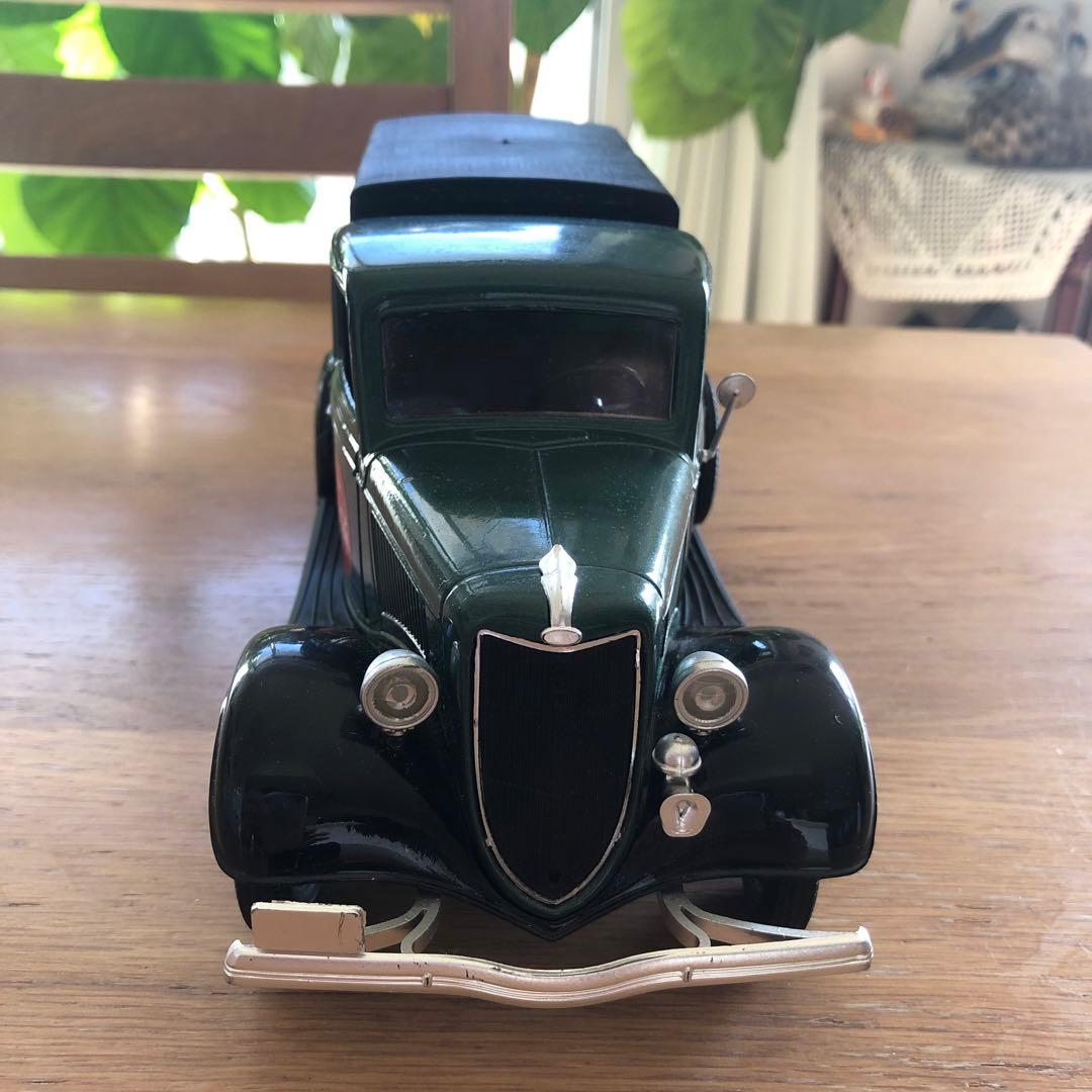 Coca-ColaのダイキャストメタルのモデルカーFord V8フランス製値下げ