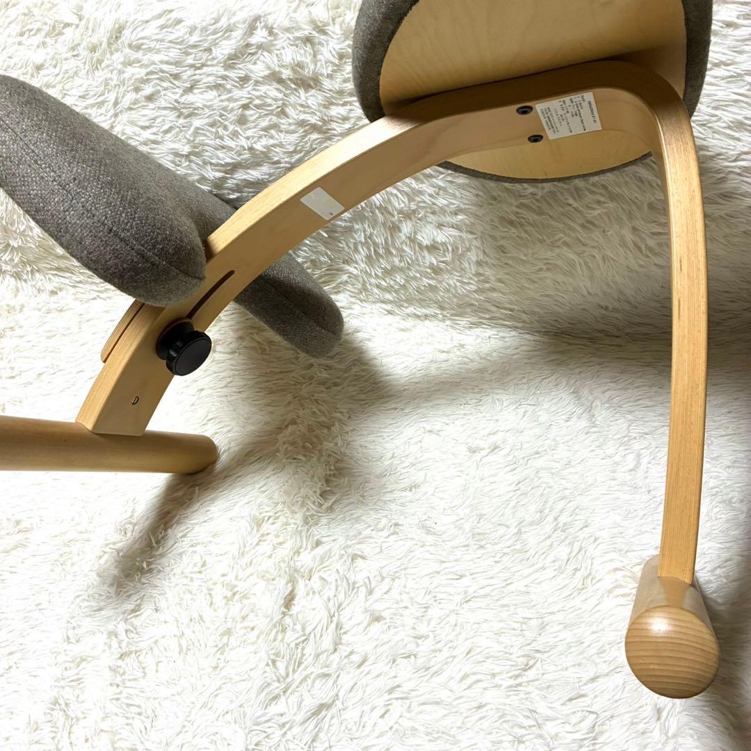 Balans EASY バランスチェア イージー グレー　リボ社