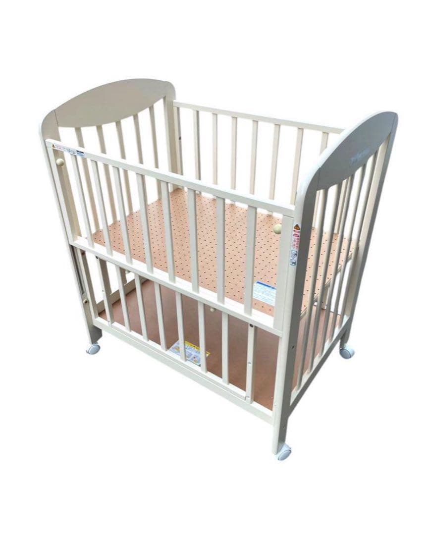 KATOJI カトージ　ミニ立ちベッド　白色　ベビーベッド