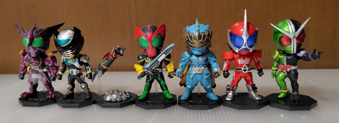ワールドコレクタブルフィギュア　仮面ライダーセット