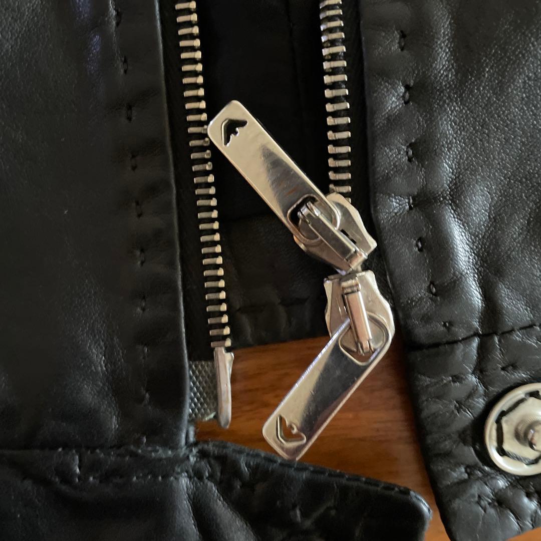 美品EMPORIO ARMANI 本革 ライダースジャケット