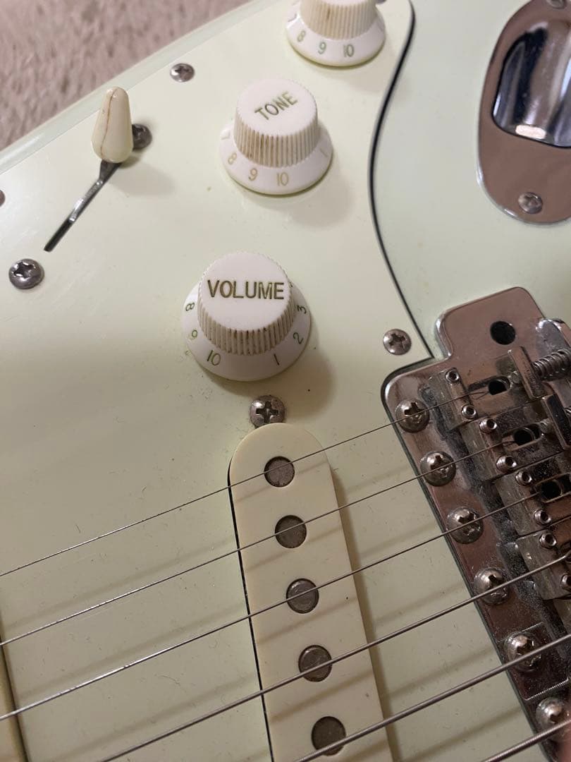 【crewsmaniacsoundレアカラー】 ST60ストラトキャスター