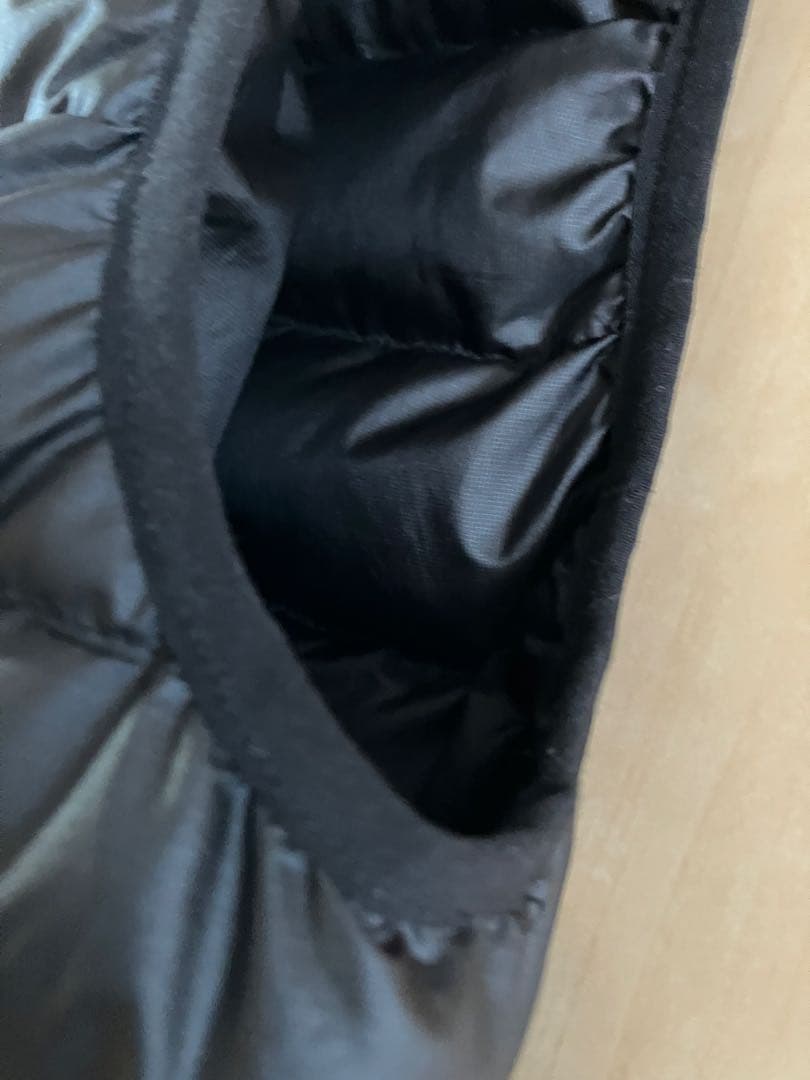 patagoniaパタゴニアメンズダウンセーターベスト黒サイズSほぼ新品