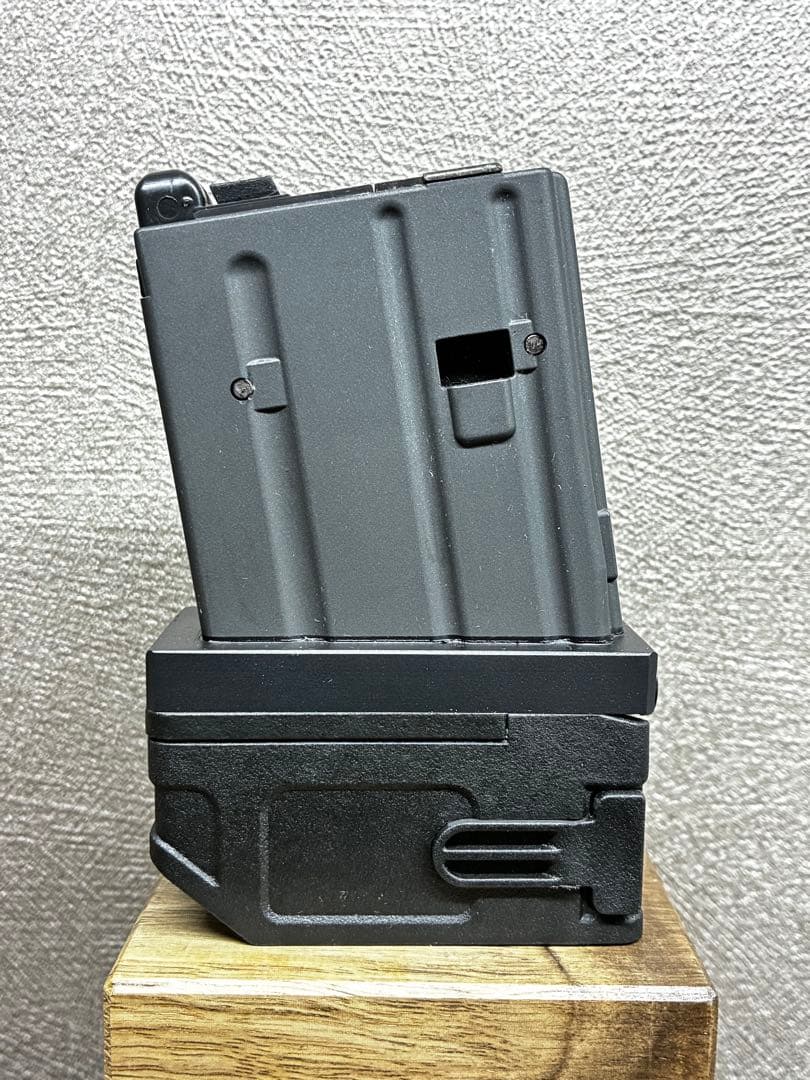 R7-19 東京マルイ GBB M4 マガジンアダプター 外部ソース仕様