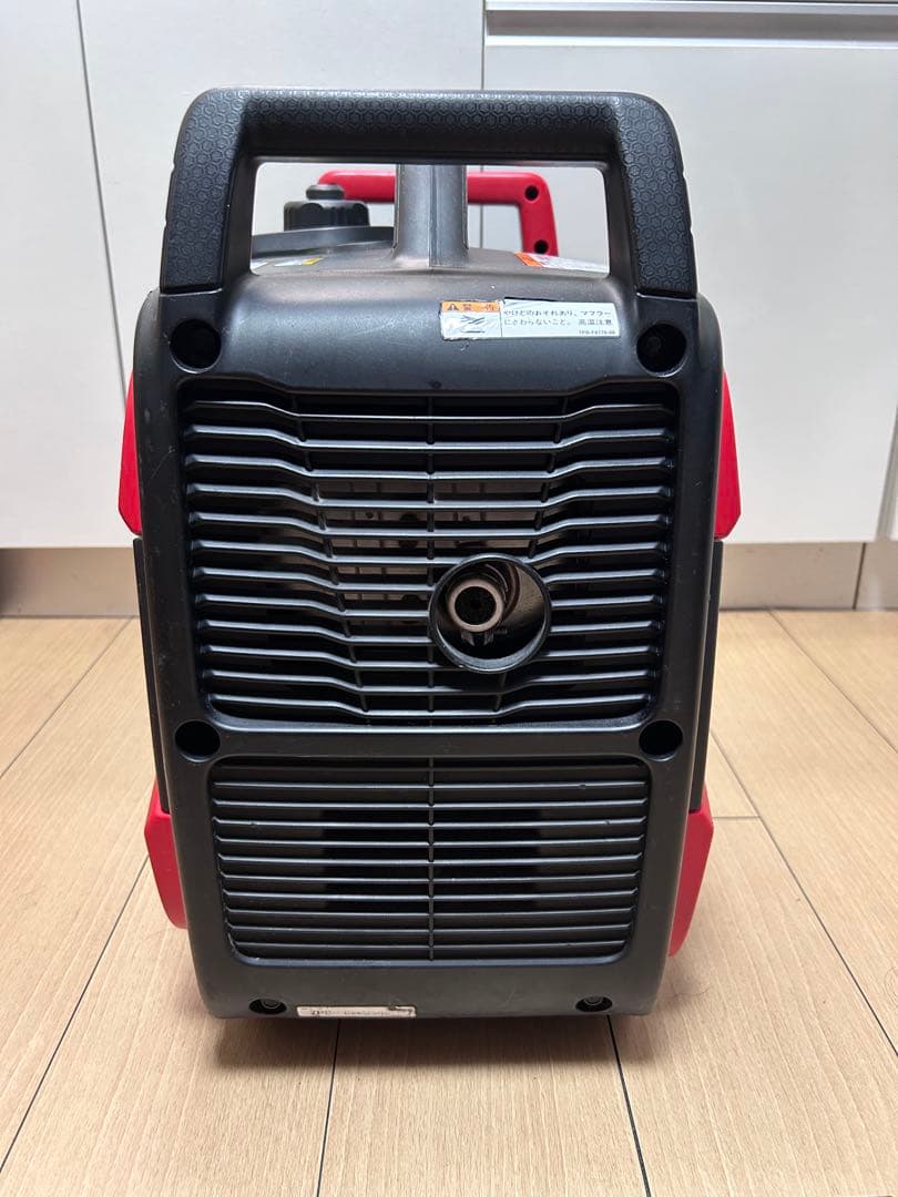 新ダイワ　アワー79時間　iEG1800M ポータブル発電機 美品