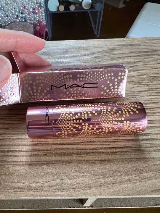 Mac フィジーフィールズリップバーム