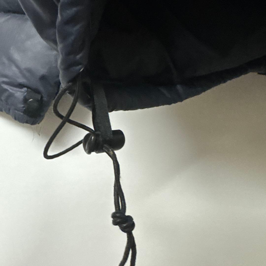 ダウン　ヌプシ　ネイビー　700