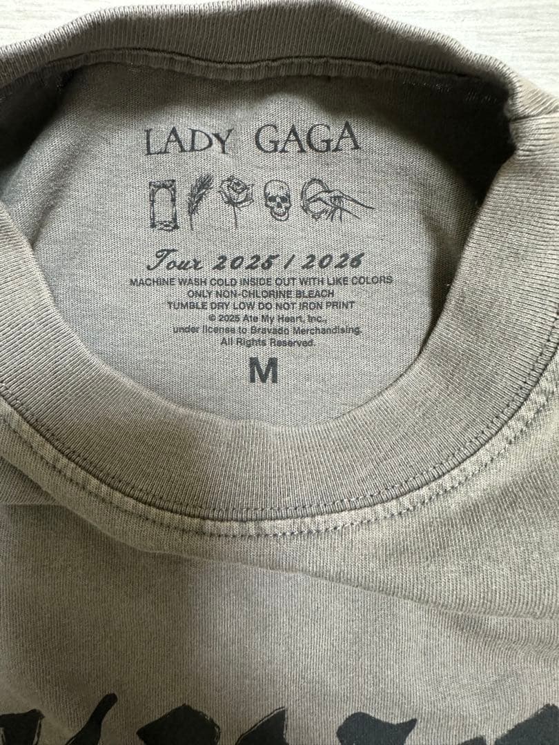 ★LadyGAGA★MAYHEM BALL★公式Ｔシャツ＆CD★