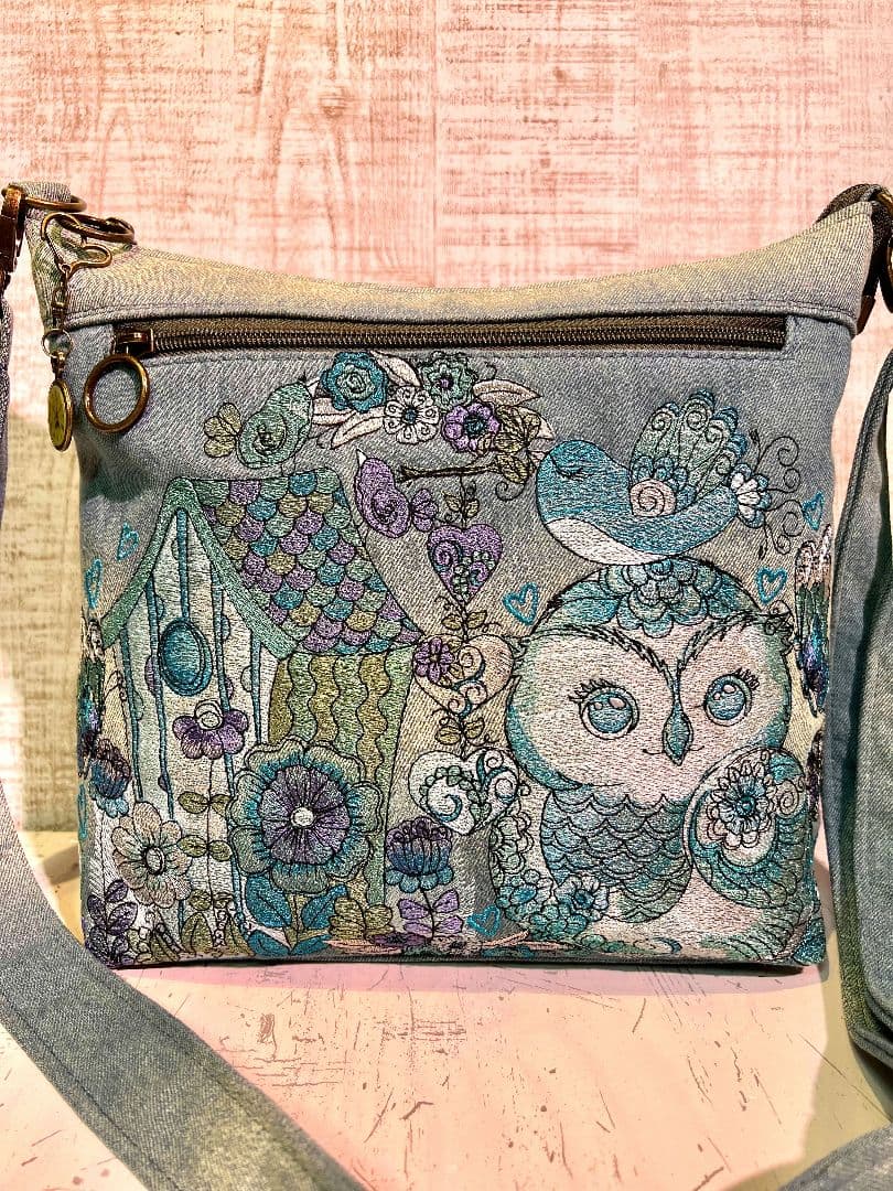 インディゴグラデデニム♡刺繍のふんわり柔らかショルダーバッグ♡フクロウちゃん