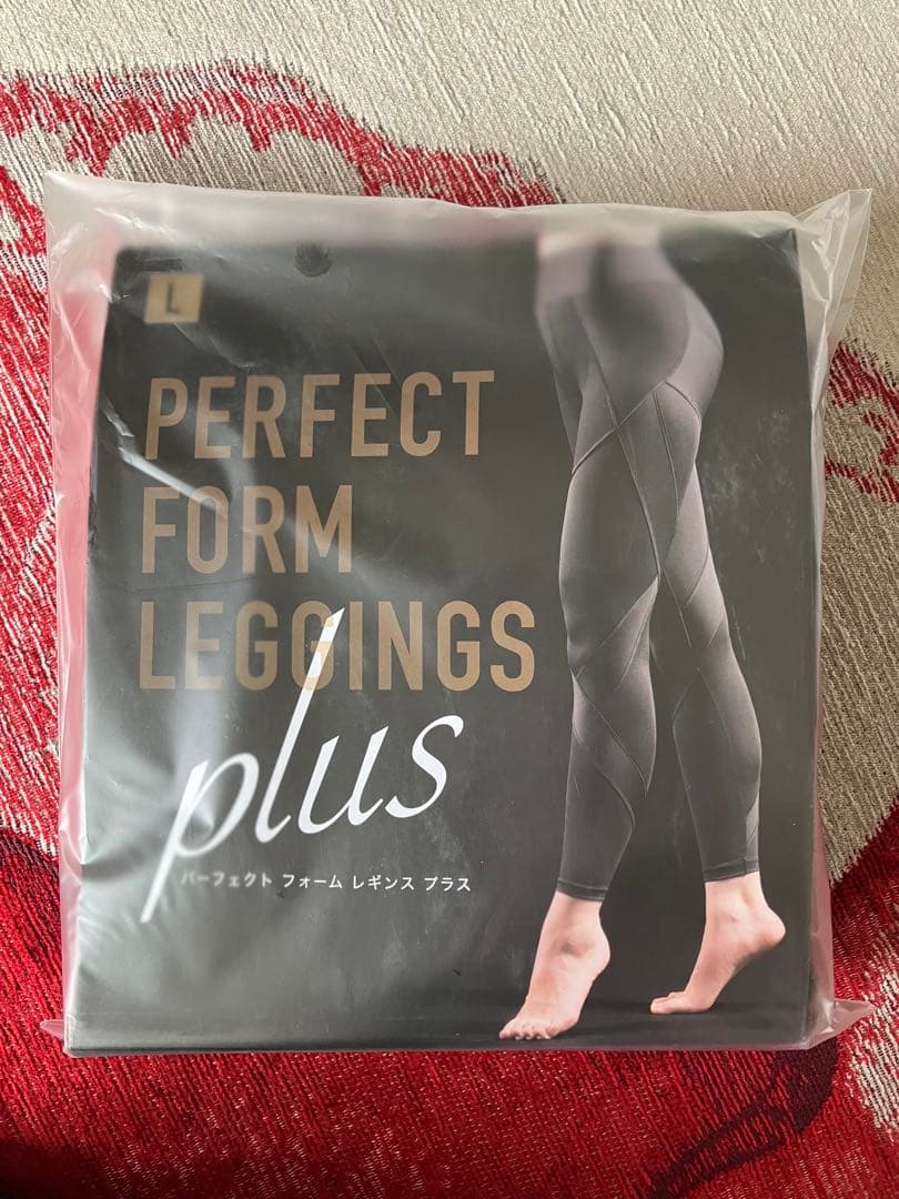 【新品未開封】LAVA 、Rintosull パーフェクトフォーム上下セットL