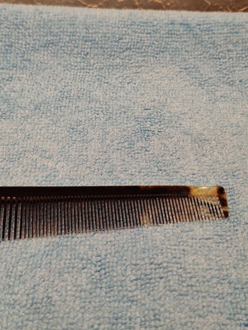 美品・理容職人向け本べっ甲櫛・中古品（NO.2）