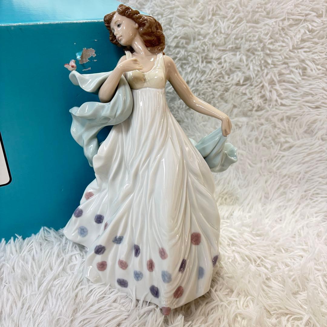 【未使用美品】夏のセレナーデ　リヤドロ　置物　箱あり