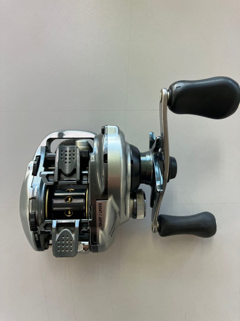 Shimano 13 nium HG ベイトリール