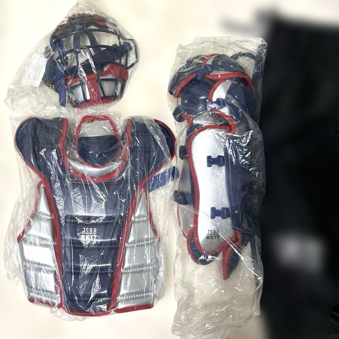 週末限定ゼット　少年軟式　キャッチャー防具セット　マスクレガースプロテクター新品