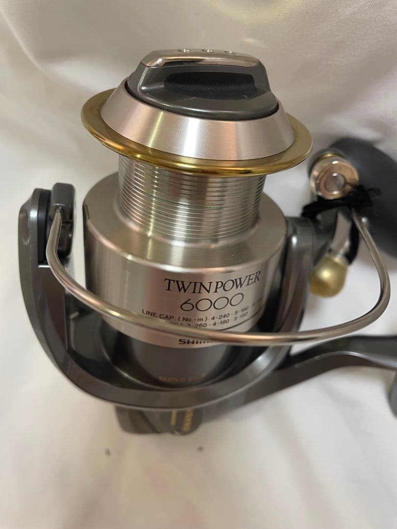 SHIMANO TWIN POWER 6000 スピニングリール