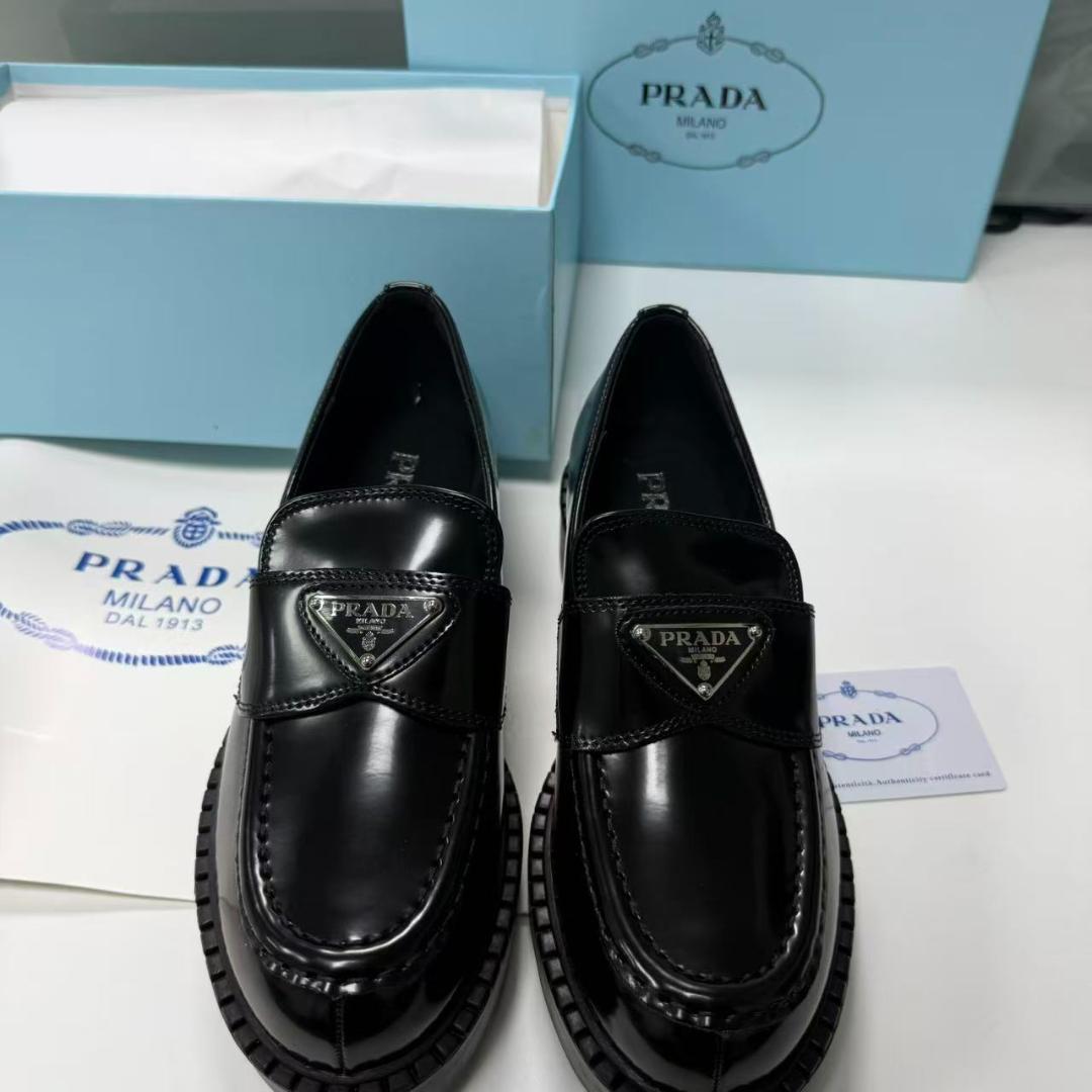 美品✨ ブラック ローファープラダレディース24センチ 37 BOX付