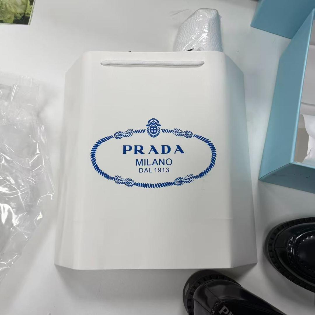 美品✨ ブラック ローファープラダレディース24センチ 37 BOX付