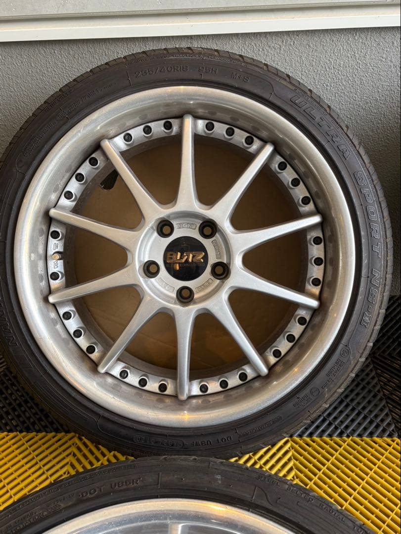 BLITZテクノスピードz1 18インチ8.5J +35 9.5J +38