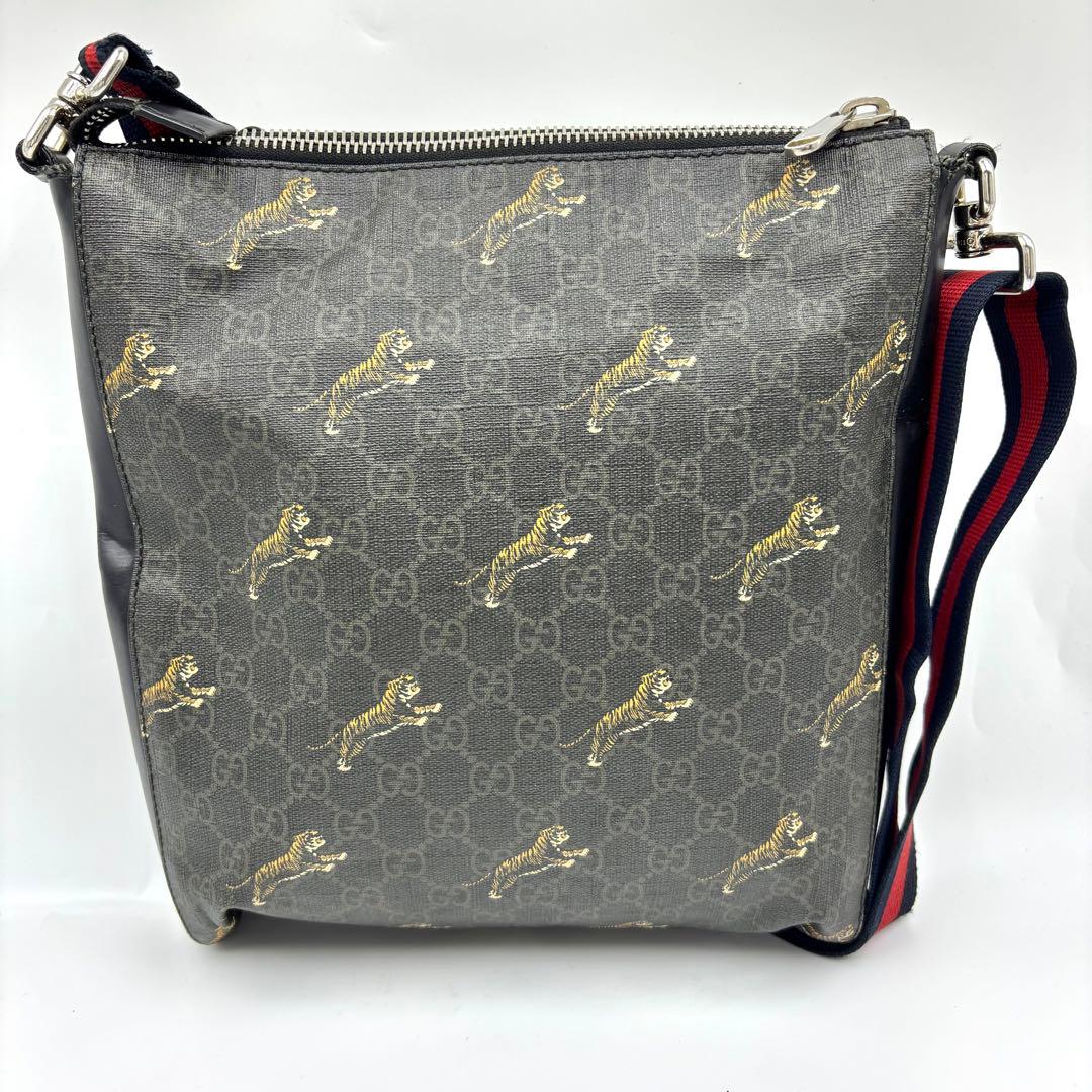 希少 GUCCI グッチ ショルダーバッグ タイガー ggスプリーム 総柄