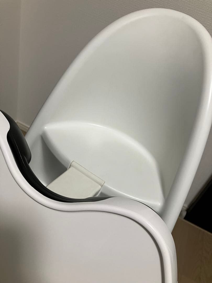 ベビービョルン　＊　ハイチェア　ホワイト