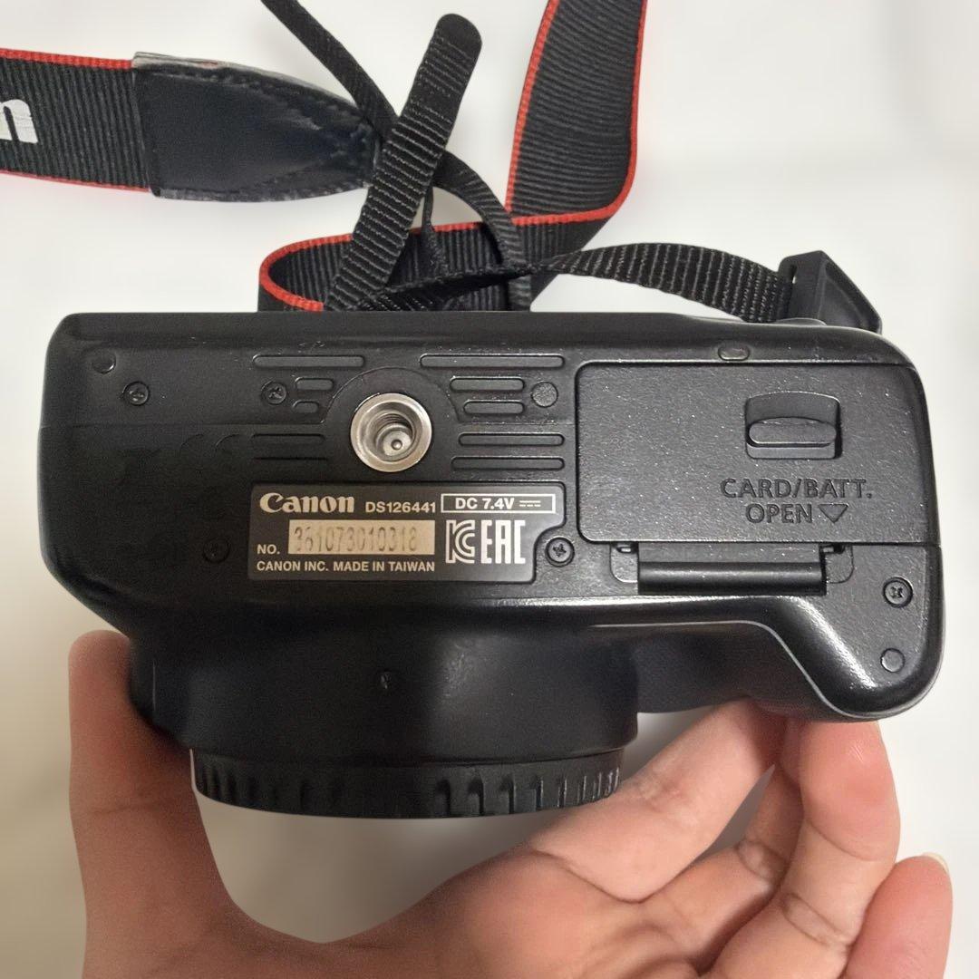 〈美品〉Canon EOS Kiss x7 デジタル一眼レフカメラ