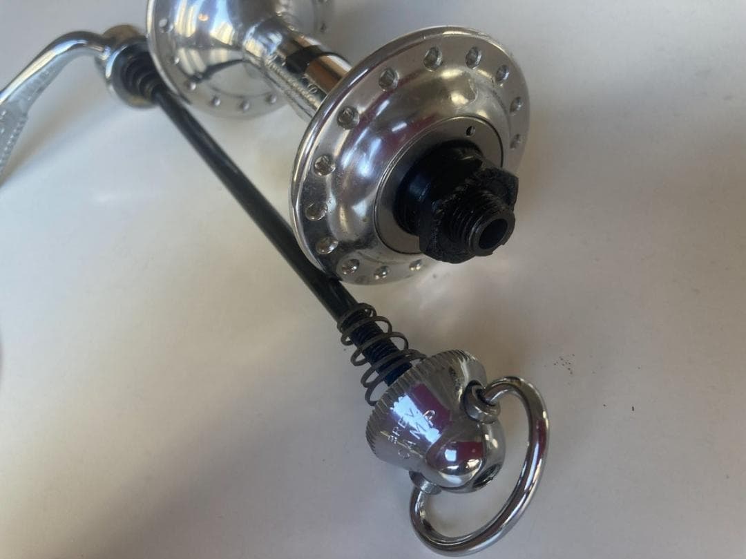 カンパニョーロ（レコード）フロントハブ 32H SFQR（1970）新品未使用