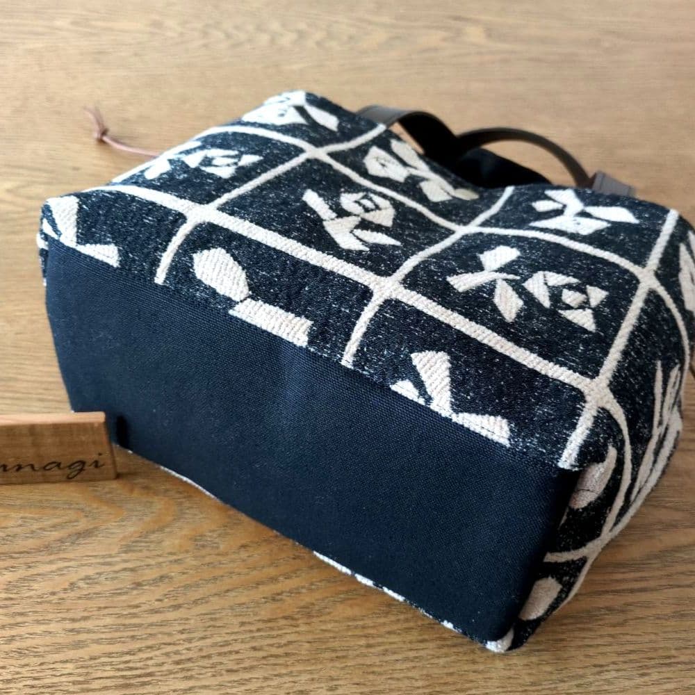 【1564】あおりポケットの巾着バッグ＊ミナペルホネン