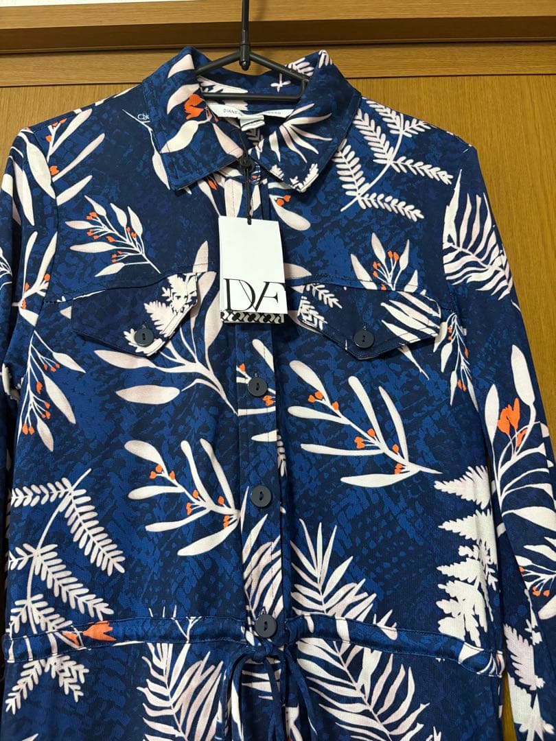 【新品タグ付き】ダイアンフォンファステンバーグ ワンピース　4 シルク100%