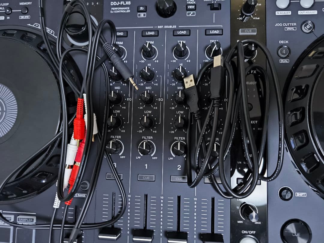 Pioneer DDJ-FLX6 DJコントローラー