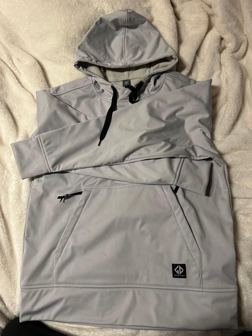 スノーボードウェアー　ジャケット＆パーカーセット売り　新品未使用