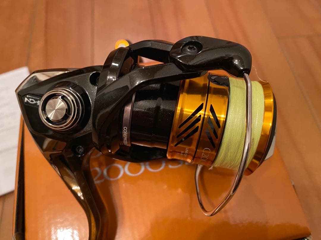 美品　18シマノソアレBB C2000SSPG 替スプール付き
