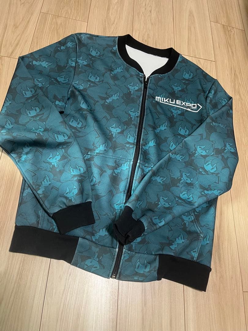 初音ミク　ブルゾンジャケット